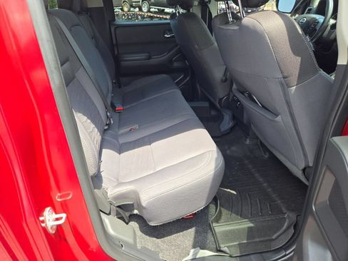 Used 2023 Nissan Frontier SV w/ SV Convenience Package AWD/4WD image 12