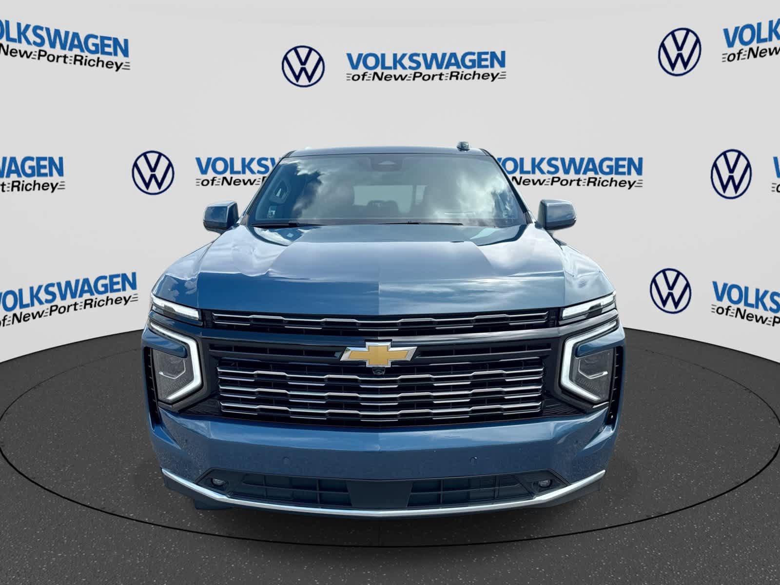 Used 2025 Chevrolet Tahoe High Country AWD/4WD image 17