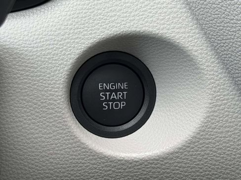 New 2026 Toyota Corolla Cross LE w/ Moonroof Package AWD/4WD image 7