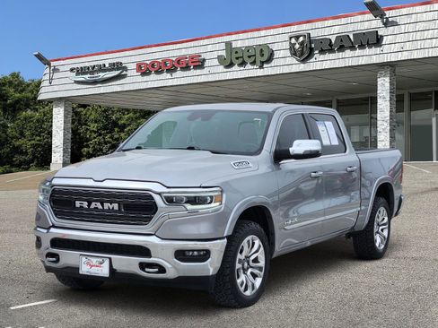 Used 2024 RAM 1500 Limited AWD/4WD image 2