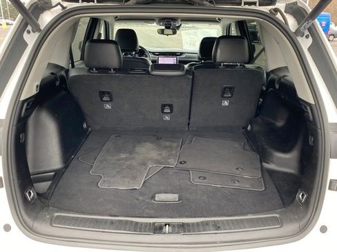 Used 2023 Jeep Grand Cherokee Limited image 21