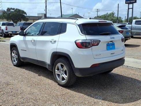 Used 2024 Jeep Compass Latitude AWD/4WD image 5