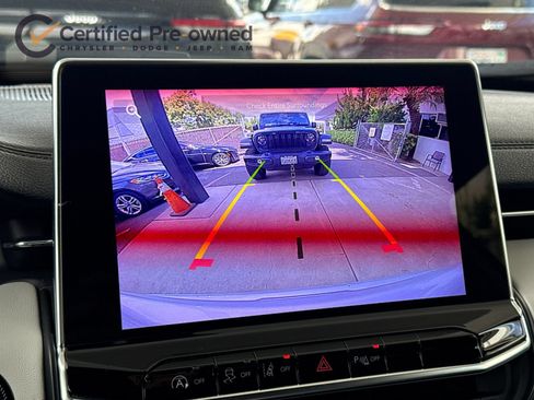 Certified 2025 Jeep Compass Limited AWD/4WD image 20