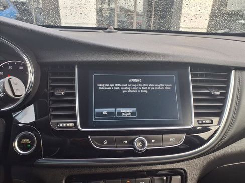 Used 2018 Buick Encore Preferred image 19