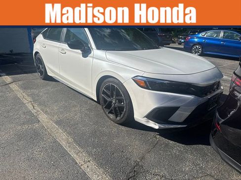 Used 2023 Honda Civic Sport image 1