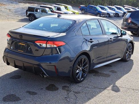 Used 2023 Toyota Corolla SE image 5