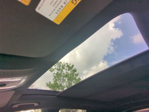 Certified 2026 Mercedes-Benz GLE 350 4MATIC image 17