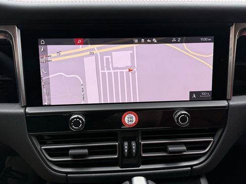 New 2025 Porsche Macan S image 15