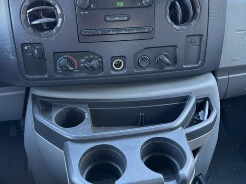 Used 2010 Ford E-350 and Econoline 350 Super Duty RWD image 22