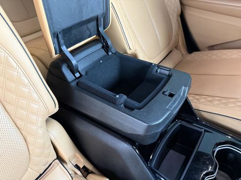 Used 2023 Jeep Grand Cherokee L Summit image 47