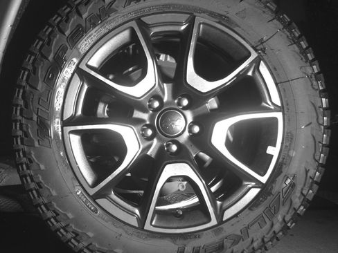 Used 2025 Jeep Compass Trailhawk AWD/4WD image 14