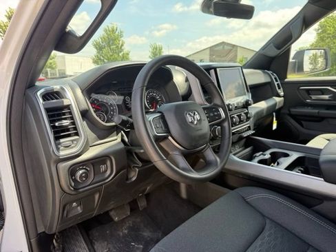 New 2026 RAM 1500 Big Horn AWD/4WD image 28