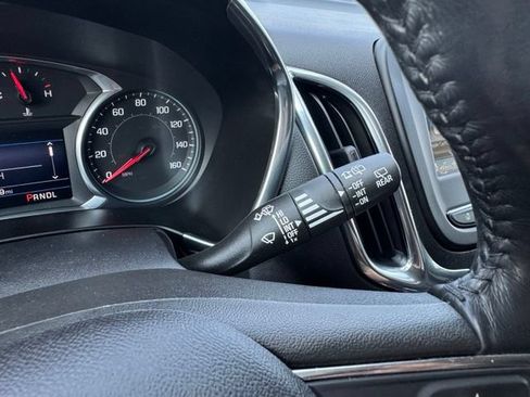 Used 2019 Chevrolet Equinox LT AWD/4WD image 30