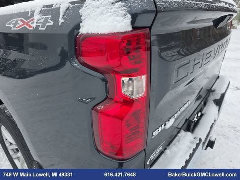 Used 2021 Chevrolet Silverado 1500 LT w/ Bed Protection Package image 32