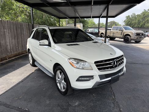 Used 2012 Mercedes-Benz ML 350 BlueTEC 4MATIC image 27