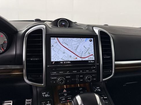 Certified 2015 Porsche Cayenne Turbo AWD/4WD image 27