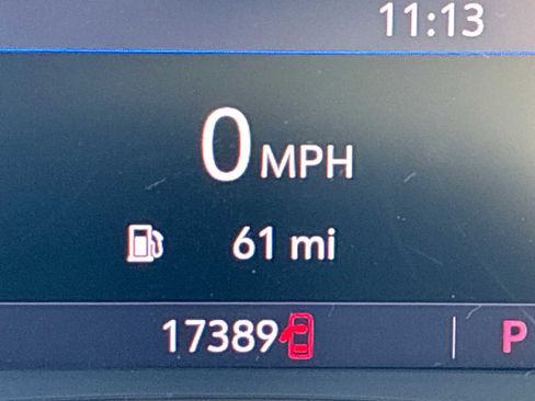 Certified 2023 Chevrolet Traverse LT w/ Rear Camera Mirror Package image 12