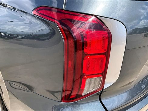 Used 2025 Hyundai Palisade SEL FWD image 27