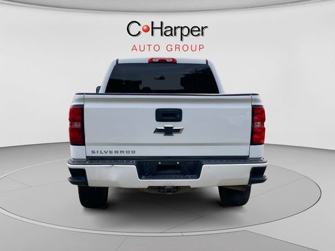 Used 2018 Chevrolet Silverado 1500 Custom w/ Custom Value Package AWD/4WD image 4