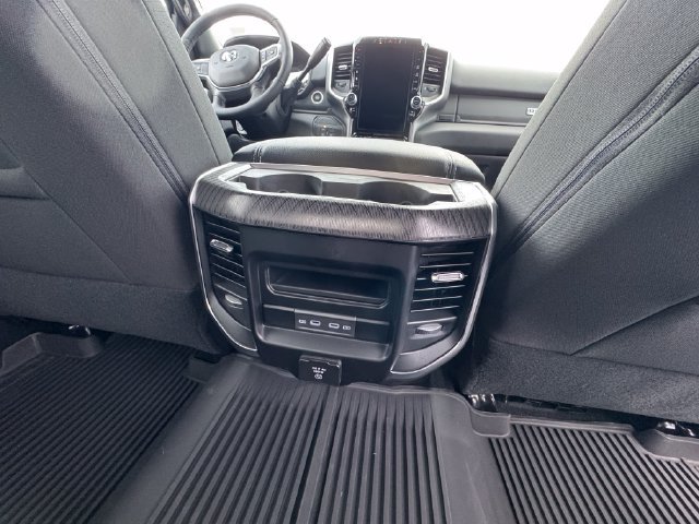 New 2027 RAM 3500 Big Horn AWD/4WD image 27