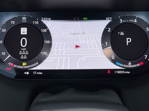 Used 2024 Land Rover Range Rover Long Wheelbase SE image 21