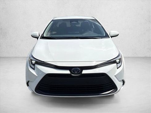 Certified 2024 Toyota Corolla LE w/ LE Convenience Package FWD image 2
