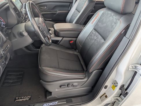 Used 2024 Nissan Titan PRO-4X AWD/4WD image 16