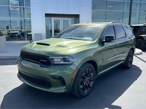 Used 2021 Dodge Durango R/T w/ Blacktop Package image 2