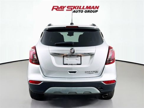Used 2022 Buick Encore Preferred w/ Safety Package image 6