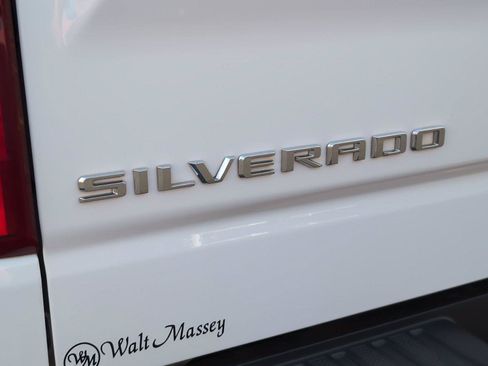 Used 2021 Chevrolet Silverado 1500 LT Trail Boss w/ Bed Protection Package AWD/4WD image 5