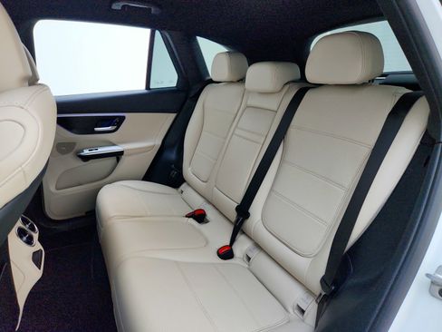 Certified 2025 Mercedes-Benz GLC 300 4MATIC image 26