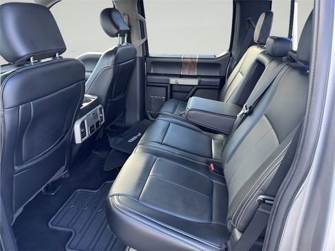 Used 2020 Ford F150 Lariat image 34