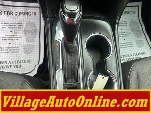 Used 2019 Chevrolet Equinox LT FWD image 23