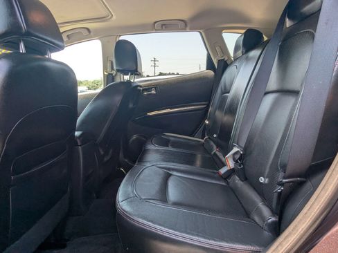 Used 2013 Nissan Rogue SL AWD/4WD image 9