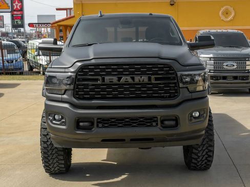 Used 2022 RAM 2500 Big Horn w/ Level C Equiment Group AWD/4WD image 4