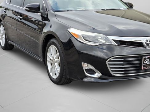 Used 2014 Toyota Avalon XLE Premium FWD image 32