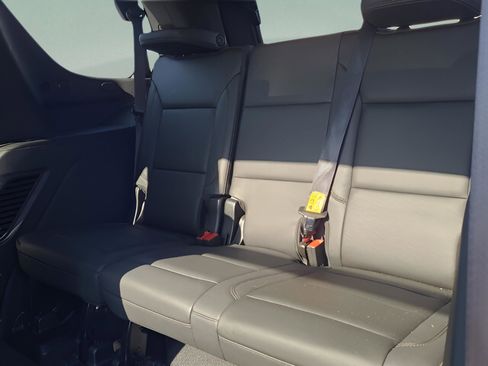 Used 2023 Chevrolet Tahoe High Country image 10