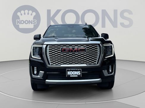 Used 2024 GMC Yukon XL Denali w/ Denali Reserve Package AWD/4WD image 11
