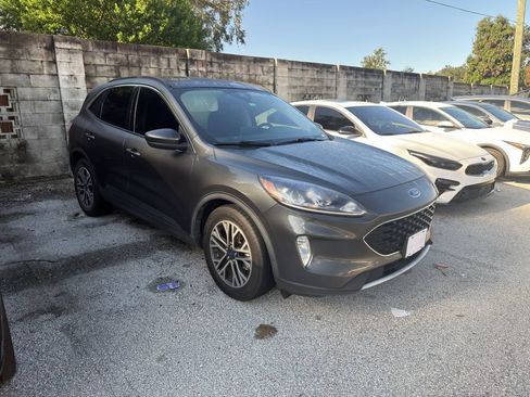 Used 2020 Ford Escape SEL FWD image 1
