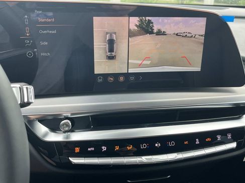 New 2026 Cadillac Lyriq Premium Luxury AWD/4WD image 29