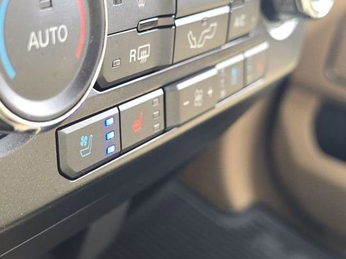 Used 2018 Ford F150 Lariat image 35