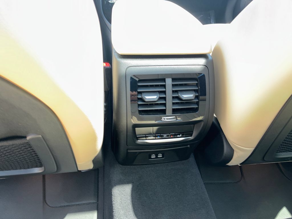 Certified 2024 BMW X3 xDrive30i w/ Premium Package w/ZPA AWD/4WD image 22
