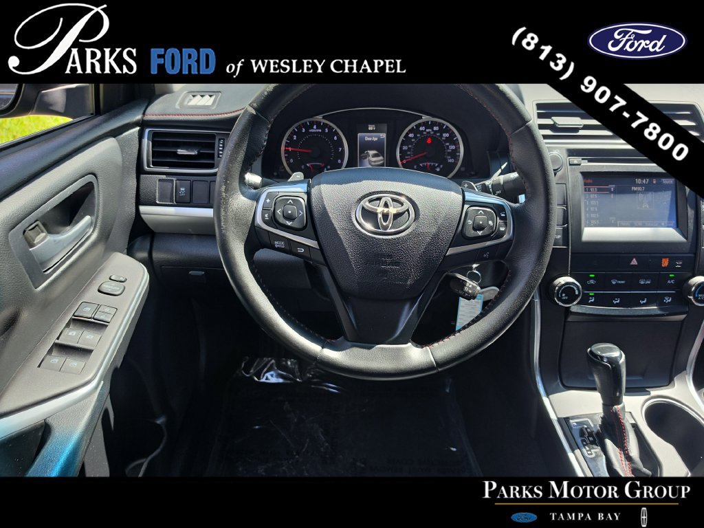 Used 2015 Toyota Camry SE FWD image 12