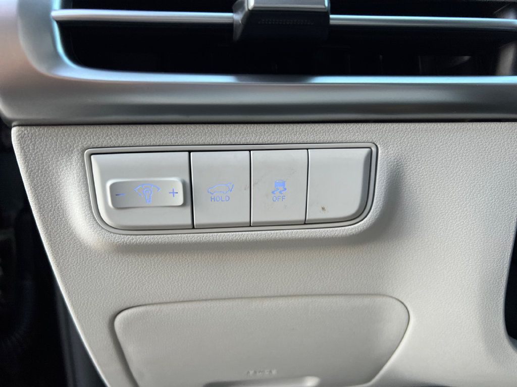 Used 2025 Hyundai Tucson SEL FWD image 18