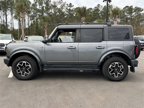 Used 2023 Ford Bronco Outer Banks image 3