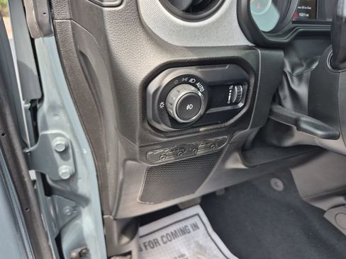 Used 2024 Jeep Wrangler Unlimited Sport AWD/4WD image 17