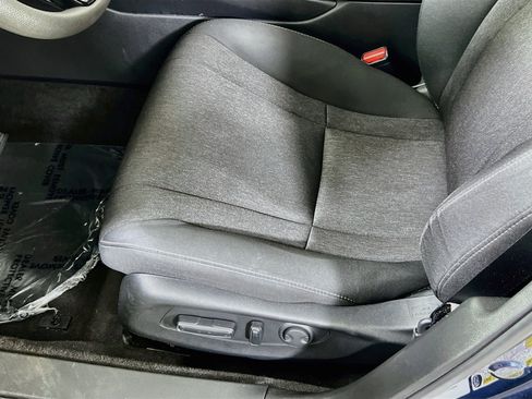 Used 2023 Honda Accord EX image 18