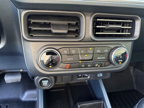 Used 2024 Ford Maverick Lariat w/ Black Appearance Package image 29