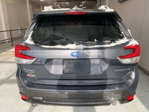 Used 2023 Subaru Forester Limited image 6