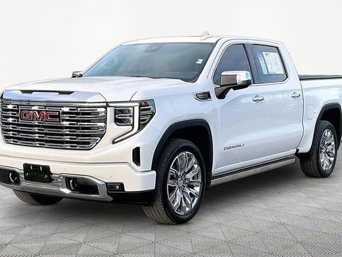 Used 2024 GMC Sierra 1500 Denali w/ Denali Reserve Package AWD/4WD image 3
